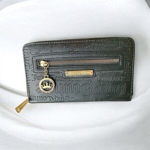 Juicy Couture NWOT Black “Word Play” Large Zip-Around Wallet with Logo Lining